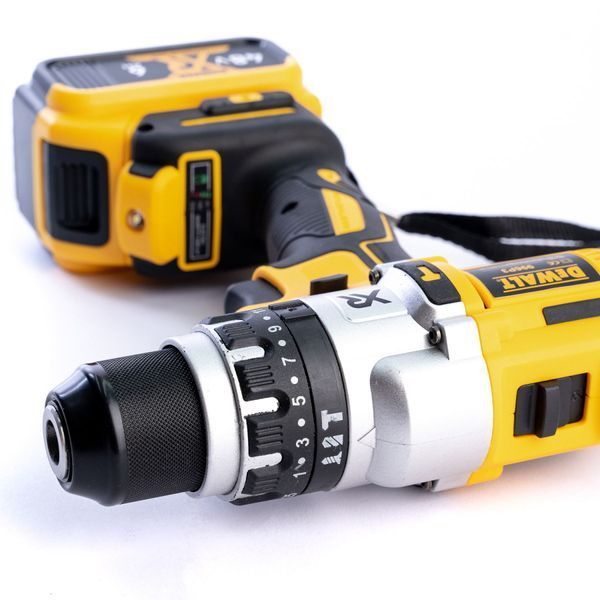 Акумуляторний ударний дриль-шуруповерт DeWalt  (48V, 6AH) Безщітковий із великим набором Деволт 52354 фото