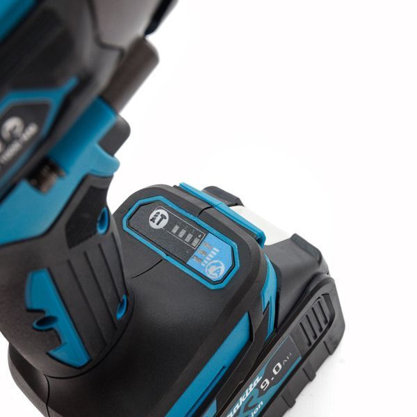 Акумуляторний безщітковий ударний гайковерт Makita  1000Hm (48V, 9AH) з набором головок Макіта 1231 фото