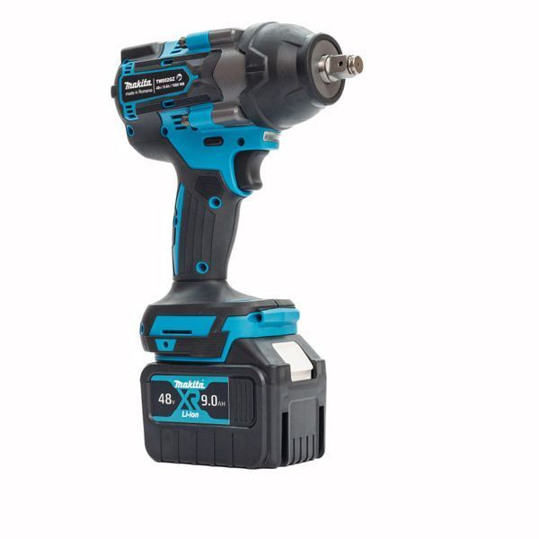 Акумуляторний безщітковий ударний гайковерт Makita 1000Hm (48V, 9AH) з набором головок Макіта 1231 фото
