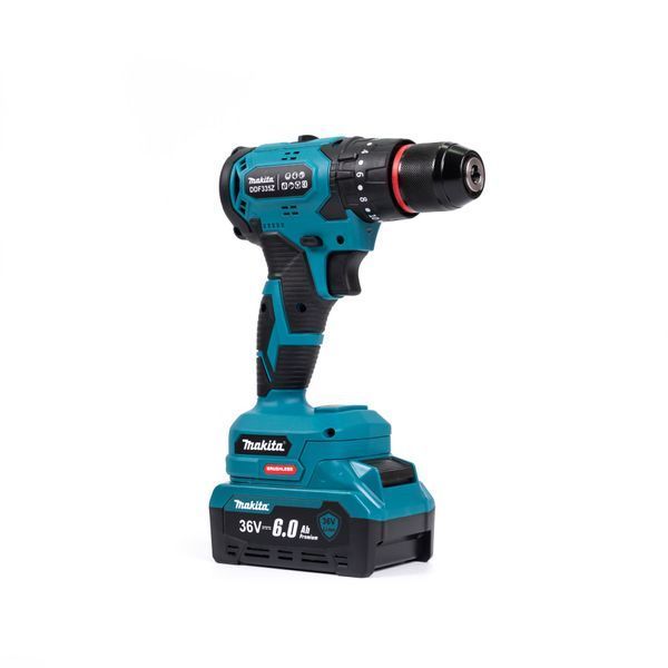 Потужний ударний шуруповерт Makita 36V 6Ah &mdash; безщітковий акумуляторний комплект з 2 АКБ та оснасткою 123136 фото