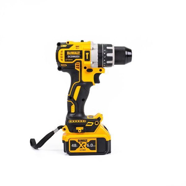 Потужний безщітковий шуруповерт DeWalt 48V 6Ah з великим набором 123135 фото