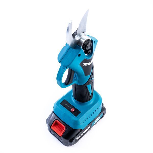 Набір Makita 3в1 ( 36 V 5 Ah) Мініпила +Секатор +телескопічна штанга 3 м Висоторіз Макіта | Натягування ланцюга: ключова | Об'єм оливного бака: 75 мл | Автоматичне змащення ланцюга: є | Вага: 1.2 кг | Крок ланцюга: 1/4", Гарантия 3 года eb-1121-2 фото