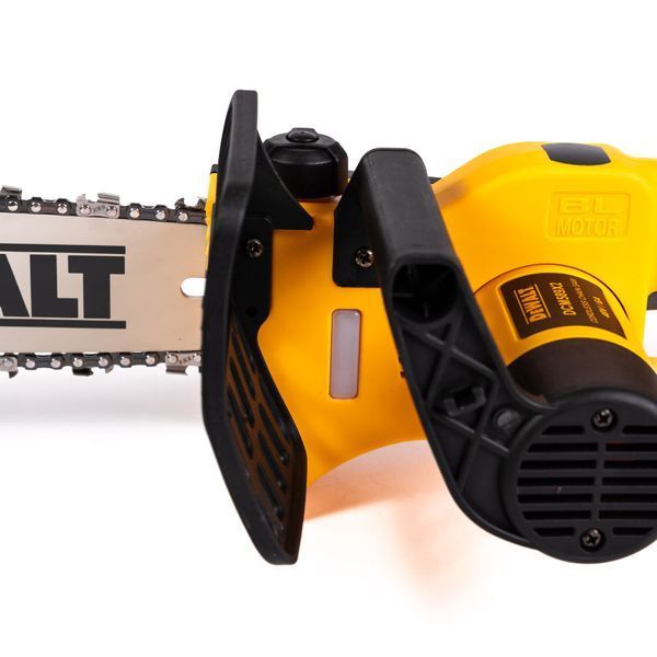 Аккумуляторная цепная пила DeWalt (48V, 6Ah) бесщеточная, 30 см + 2 АКБ 123158 фото