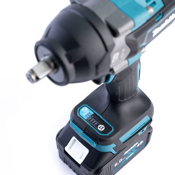 Аккумуляторный бесщеточный ударный гайковерт Makita 800Hm (48V, 6AH) с набором головок Макита | Подсветка рабочей зоны: - есть | Индикатор заряда: - есть | Реверс: - есть | Количество режимов работы: - 4 | Время зарядки: - 1,5 час, Гарантия 3 года 32485-2 фото