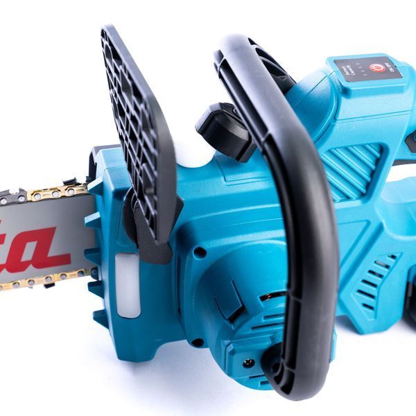 Безщіткова акумуляторна пила Makita (36V, 6 AH) Макіта 30 см з безключовим натягуванням і автоматичним змащуванням ланцюга | Об'єм оливного бака: 150 мл | Тип оливного насоса: автоматичний | Безключове регулювання натягу ланцюга: є, Гарантія 3 роки eb-1057-2 фото