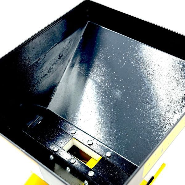 Зернодробилка DeWalt (4.3 кВт, 280 кг/ч). Кормоизмельчитель для зерна и початков кукурузы eb-1051 фото